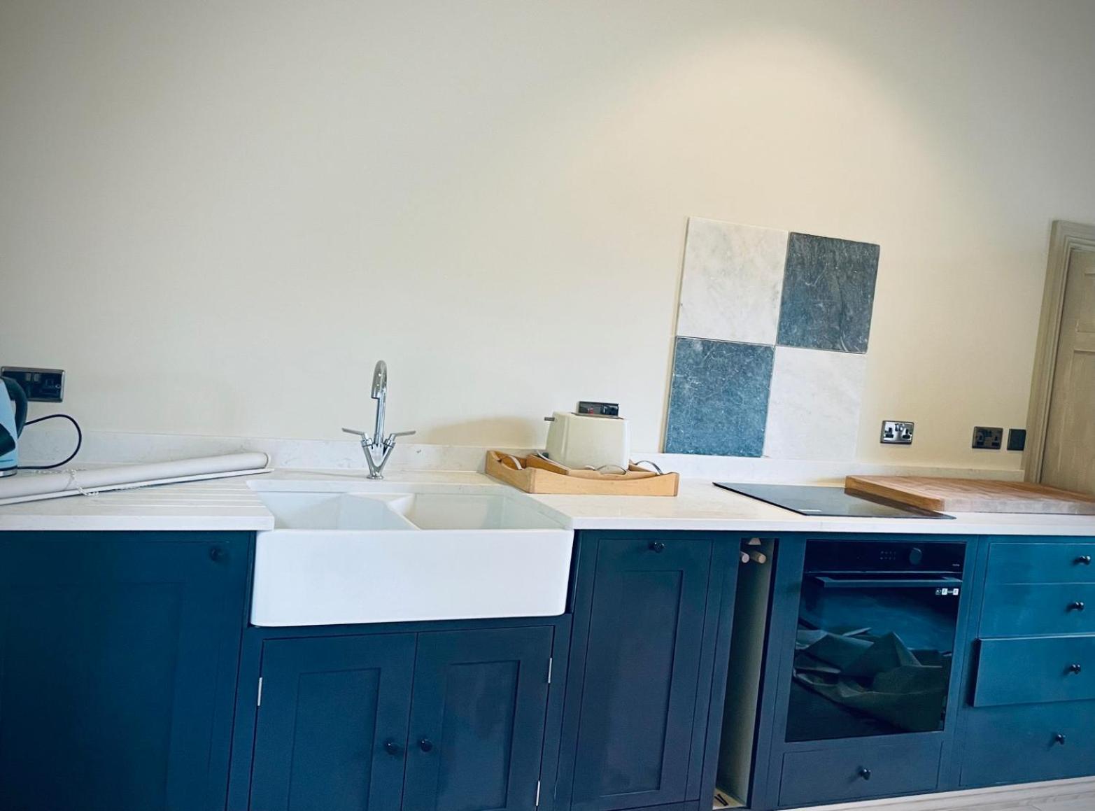 Apartment At Llanerchydol Hall 웰시풀 외부 사진